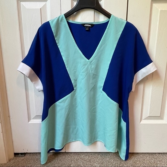 Project Runway blue and white shirt - Picture 1 of 5